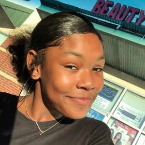 Meet your Posher, Jalynn